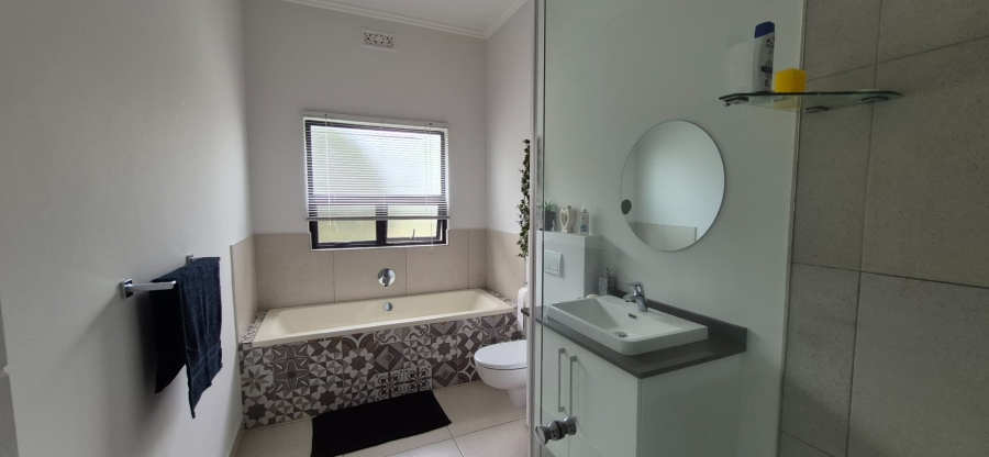 4 Bedroom Property for Sale in Palm Lakes Estate KwaZulu-Natal