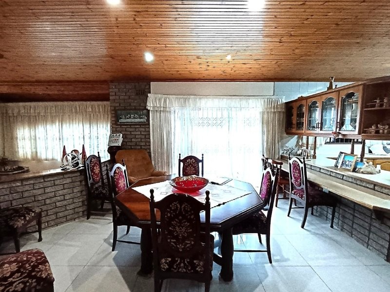 4 Bedroom Property for Sale in Umzinto KwaZulu-Natal