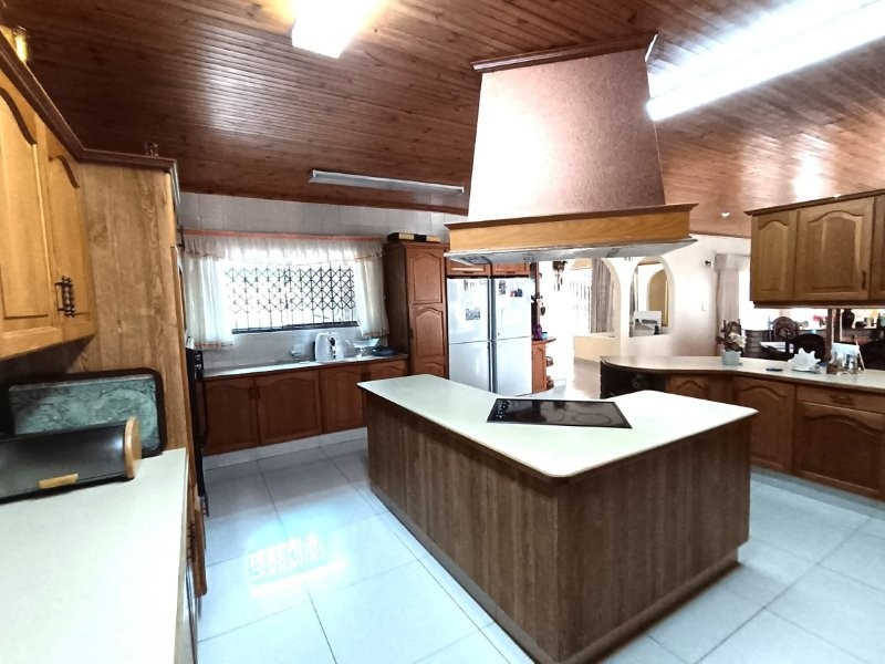 4 Bedroom Property for Sale in Umzinto KwaZulu-Natal