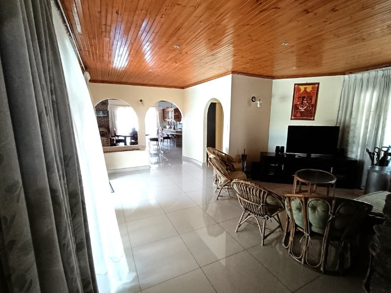 4 Bedroom Property for Sale in Umzinto KwaZulu-Natal
