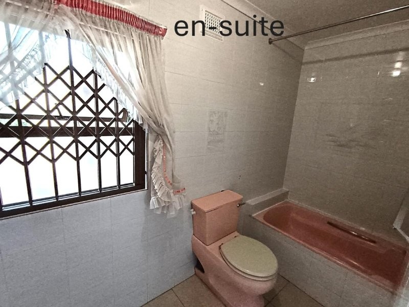 4 Bedroom Property for Sale in Umzinto KwaZulu-Natal