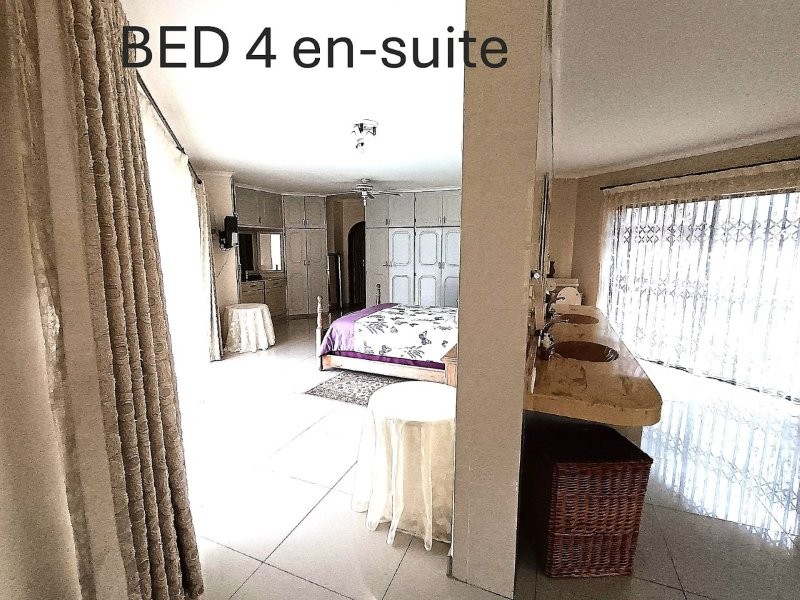 4 Bedroom Property for Sale in Umzinto KwaZulu-Natal