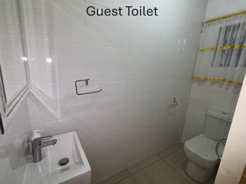 4 Bedroom Property for Sale in Umzinto KwaZulu-Natal