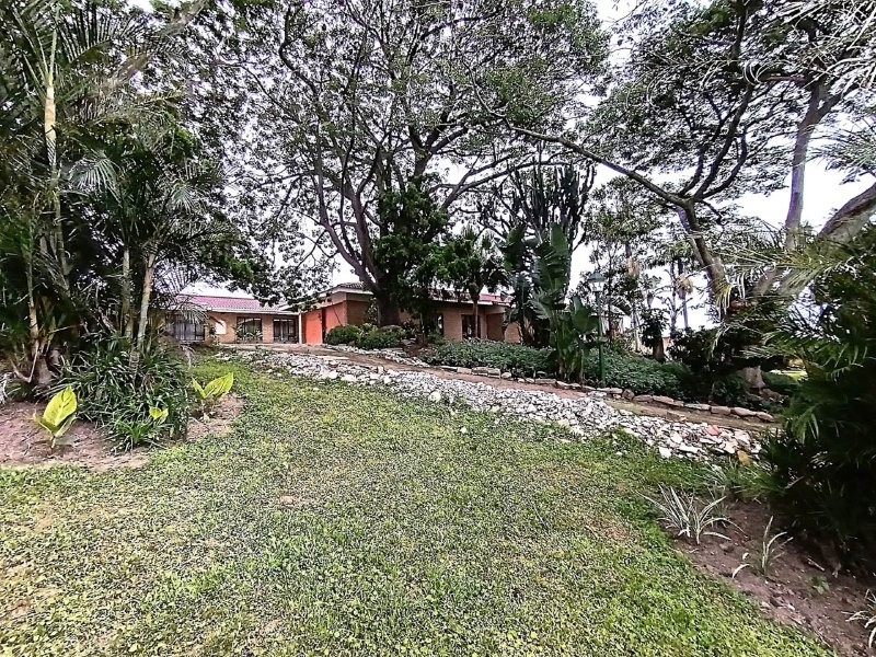 4 Bedroom Property for Sale in Umzinto KwaZulu-Natal