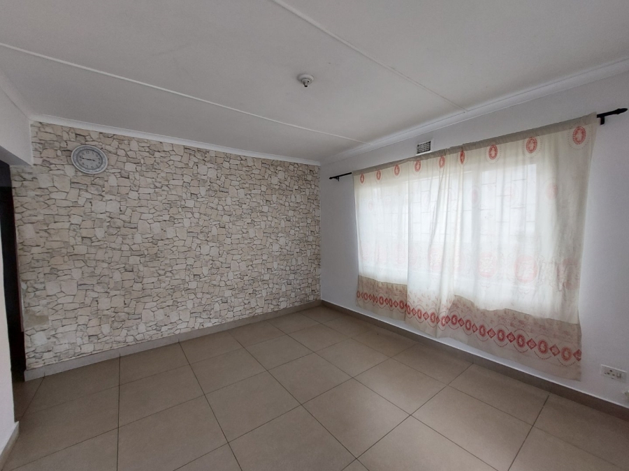 3 Bedroom Property for Sale in Dawnside KwaZulu-Natal