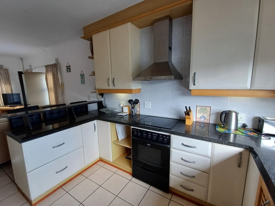 2 Bedroom Property for Sale in Lawrence Rocks KwaZulu-Natal