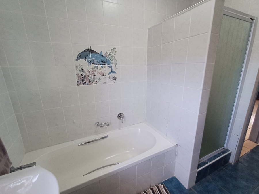 2 Bedroom Property for Sale in Lawrence Rocks KwaZulu-Natal