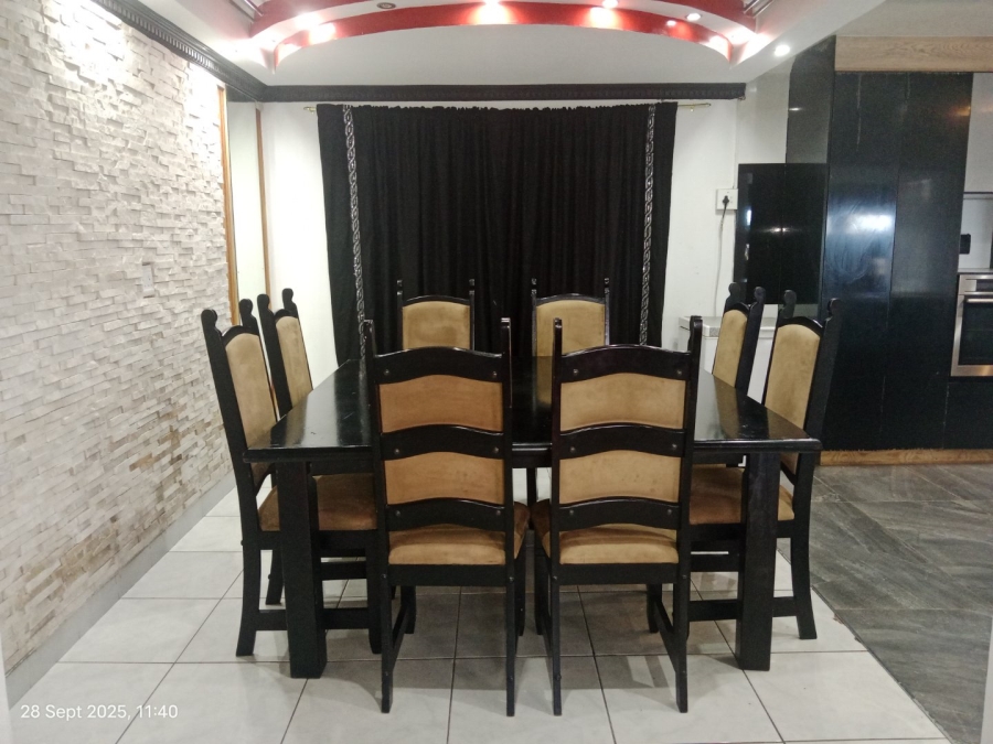 4 Bedroom Property for Sale in Raisethorpe KwaZulu-Natal