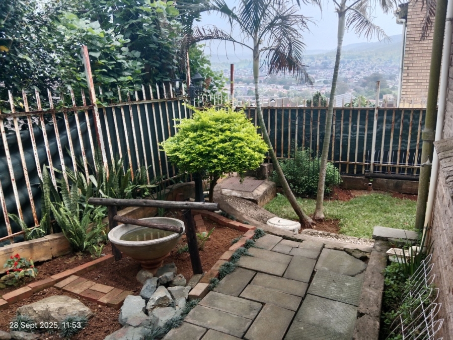 4 Bedroom Property for Sale in Raisethorpe KwaZulu-Natal
