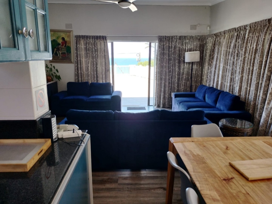 5 Bedroom Property for Sale in Manaba Beach KwaZulu-Natal