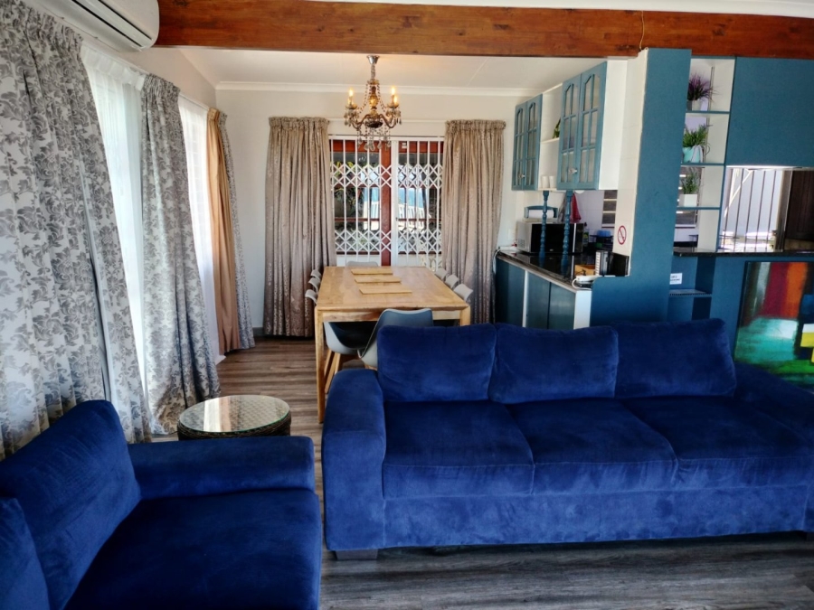 5 Bedroom Property for Sale in Manaba Beach KwaZulu-Natal