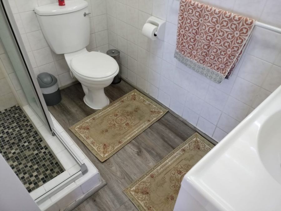 5 Bedroom Property for Sale in Manaba Beach KwaZulu-Natal