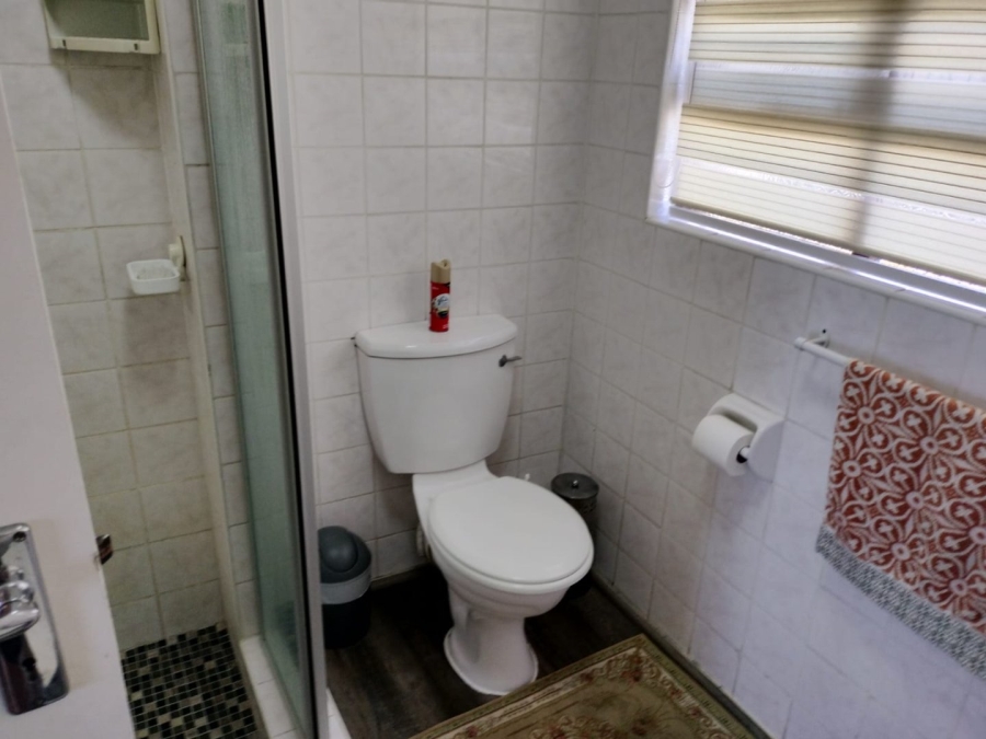 5 Bedroom Property for Sale in Manaba Beach KwaZulu-Natal