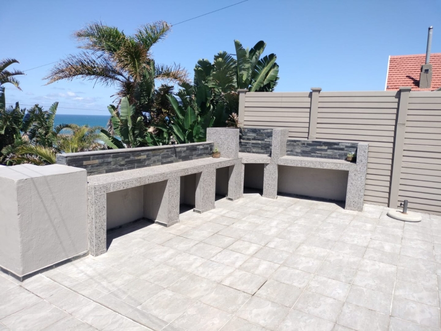 5 Bedroom Property for Sale in Manaba Beach KwaZulu-Natal