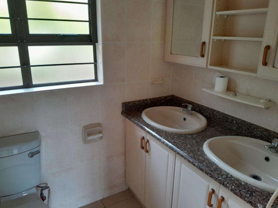 2 Bedroom Property for Sale in Freeland Park KwaZulu-Natal