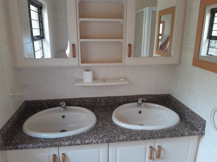 2 Bedroom Property for Sale in Freeland Park KwaZulu-Natal