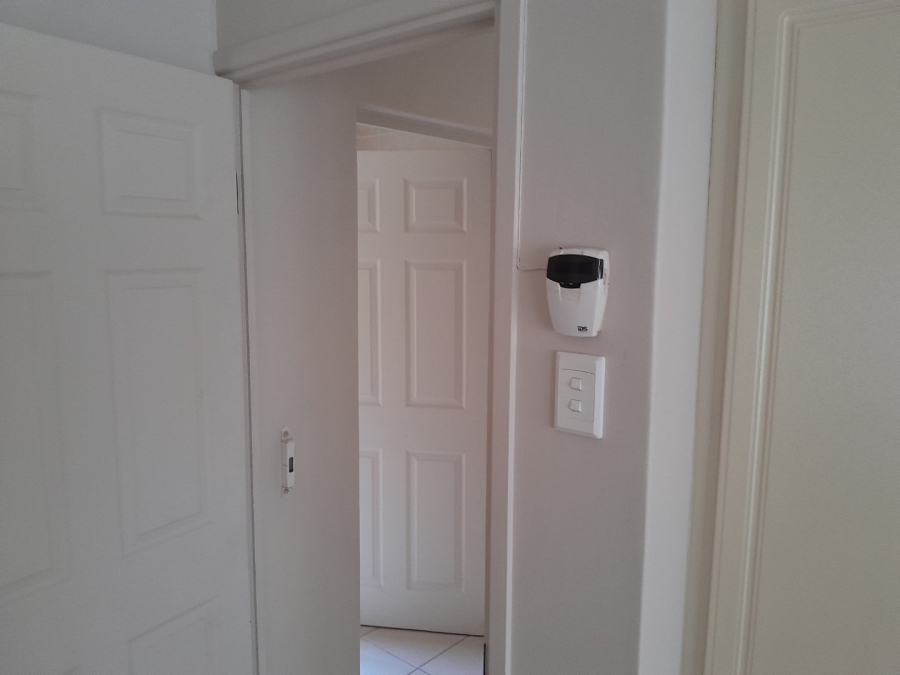 2 Bedroom Property for Sale in Freeland Park KwaZulu-Natal