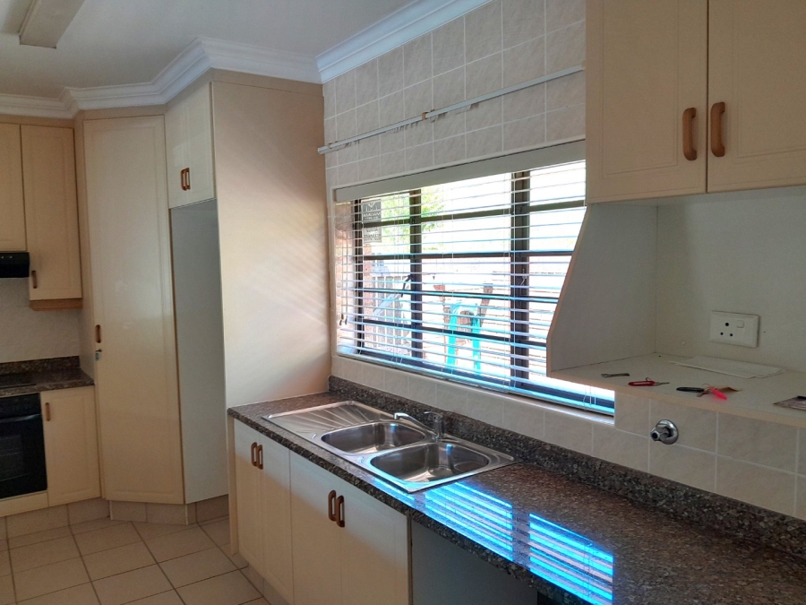 2 Bedroom Property for Sale in Freeland Park KwaZulu-Natal