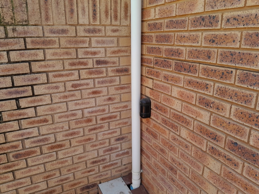 2 Bedroom Property for Sale in Freeland Park KwaZulu-Natal