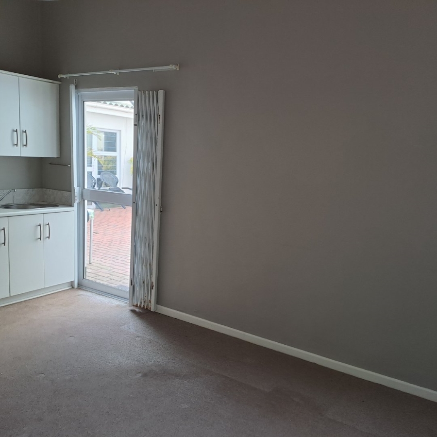 1 Bedroom Property for Sale in Scottburgh Central KwaZulu-Natal