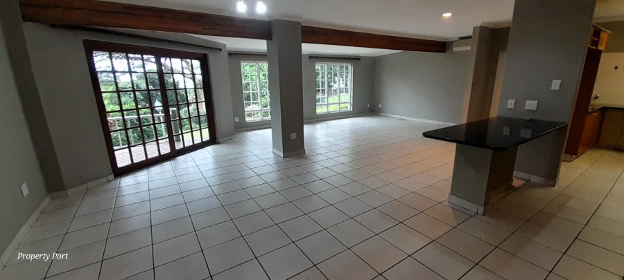 4 Bedroom Property for Sale in Umtentweni KwaZulu-Natal