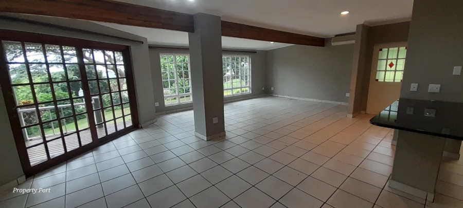 4 Bedroom Property for Sale in Umtentweni KwaZulu-Natal