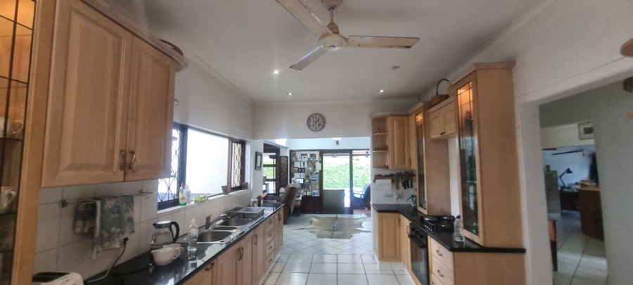 4 Bedroom Property for Sale in Umtentweni KwaZulu-Natal