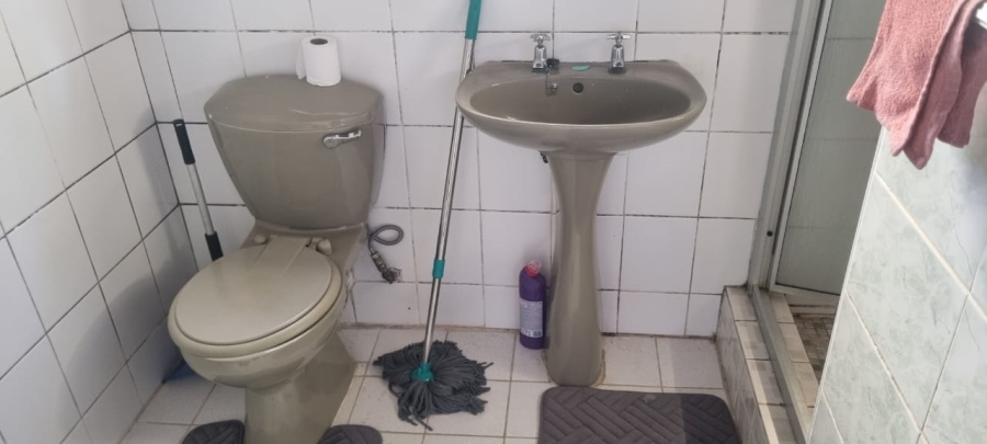 4 Bedroom Property for Sale in Umtentweni KwaZulu-Natal