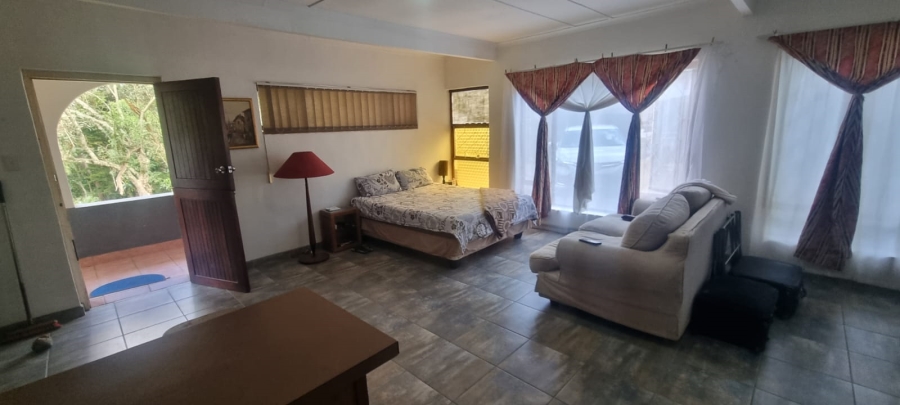 4 Bedroom Property for Sale in Umtentweni KwaZulu-Natal