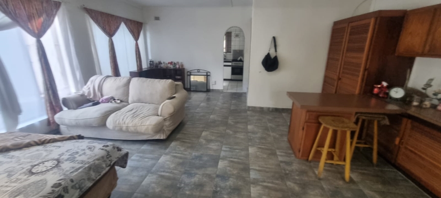 4 Bedroom Property for Sale in Umtentweni KwaZulu-Natal