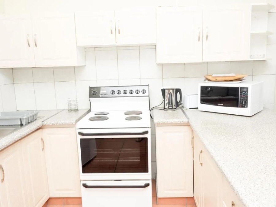 To Let 2 Bedroom Property for Rent in Margate Beach KwaZulu-Natal