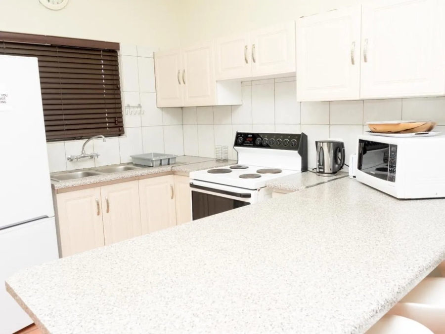 To Let 2 Bedroom Property for Rent in Margate Beach KwaZulu-Natal