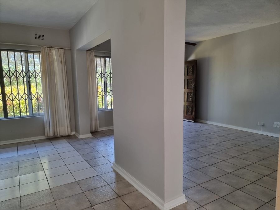3 Bedroom Property for Sale in Southport KwaZulu-Natal