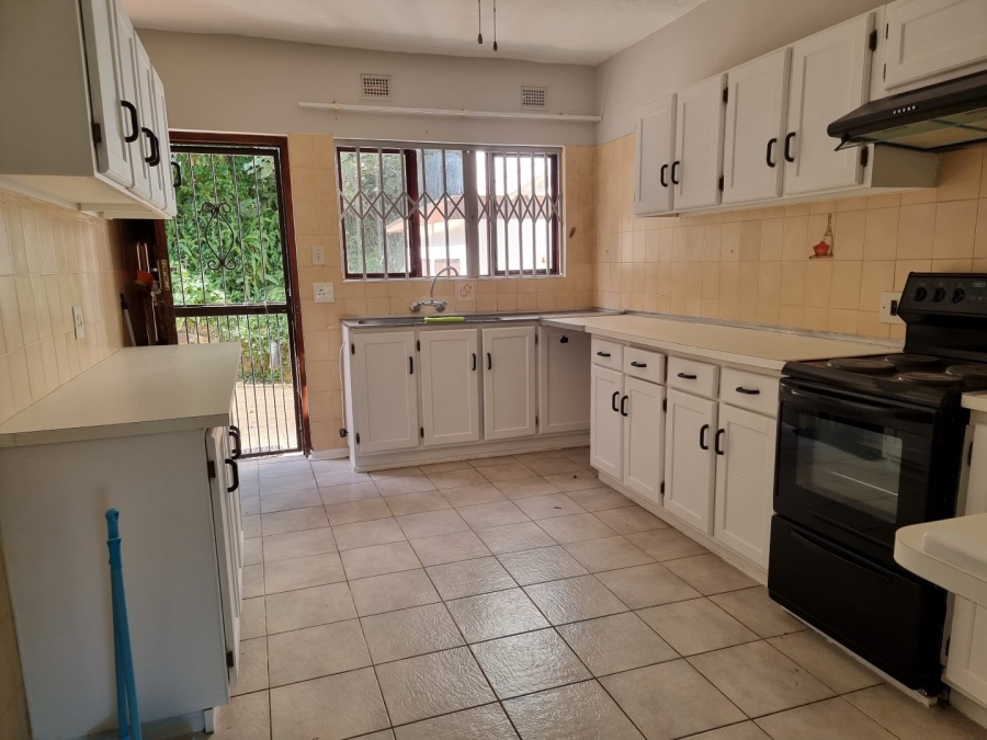 3 Bedroom Property for Sale in Southport KwaZulu-Natal