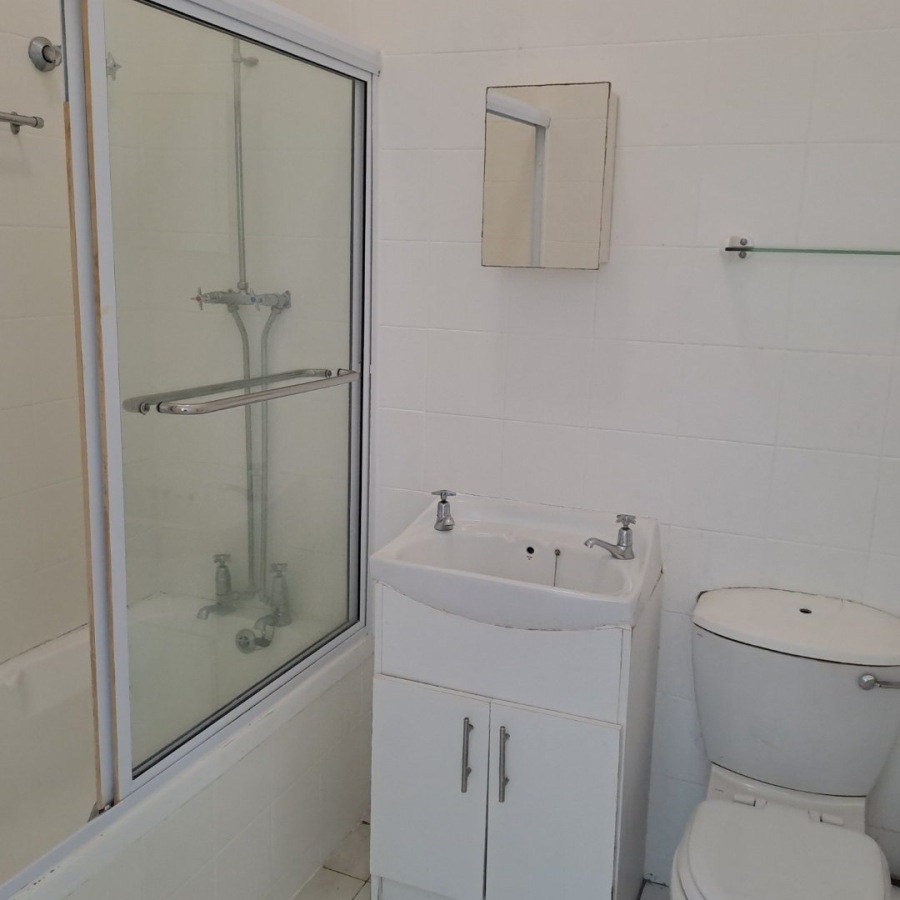 1 Bedroom Property for Sale in Scottburgh Central KwaZulu-Natal
