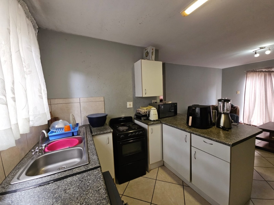 2 Bedroom Property for Sale in Sunnyridge KwaZulu-Natal