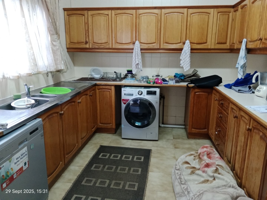 6 Bedroom Property for Sale in Orient Heights KwaZulu-Natal