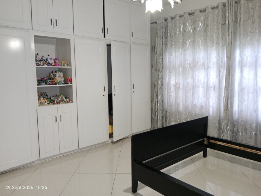 6 Bedroom Property for Sale in Orient Heights KwaZulu-Natal