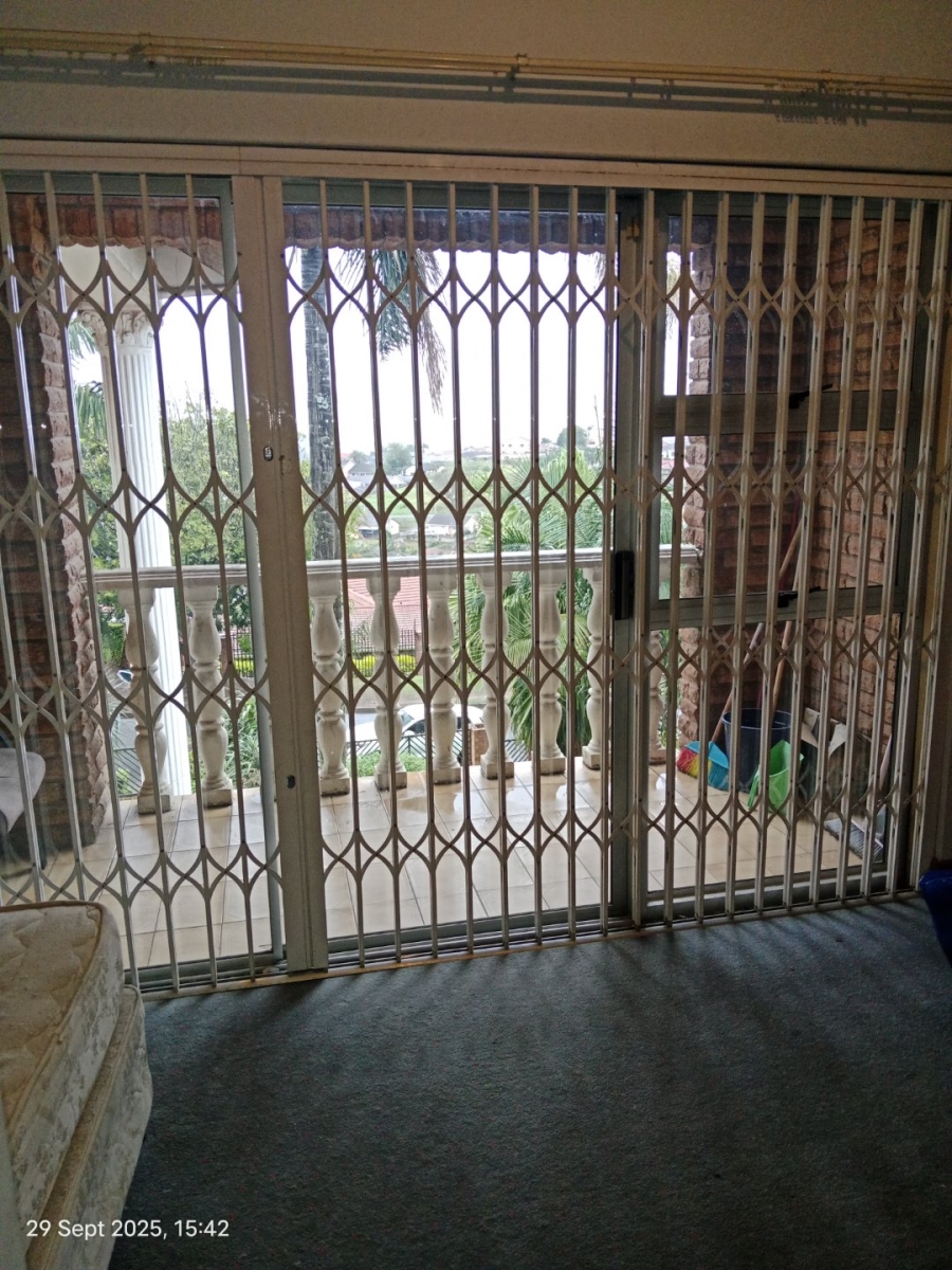 6 Bedroom Property for Sale in Orient Heights KwaZulu-Natal