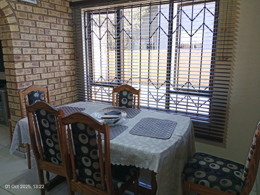 6 Bedroom Property for Sale in Mountain Rise KwaZulu-Natal