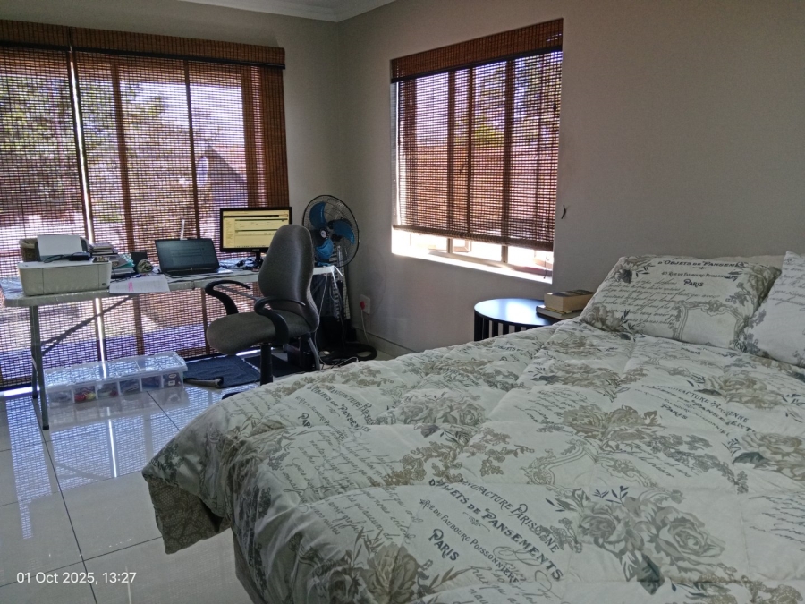 6 Bedroom Property for Sale in Mountain Rise KwaZulu-Natal