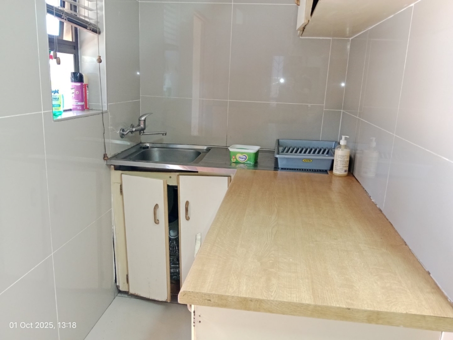 6 Bedroom Property for Sale in Mountain Rise KwaZulu-Natal