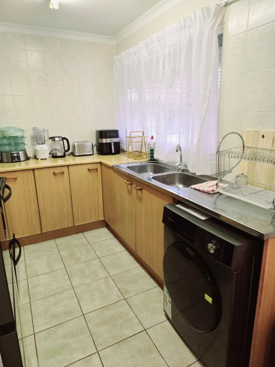 To Let 1 Bedroom Property for Rent in Belvedere KwaZulu-Natal
