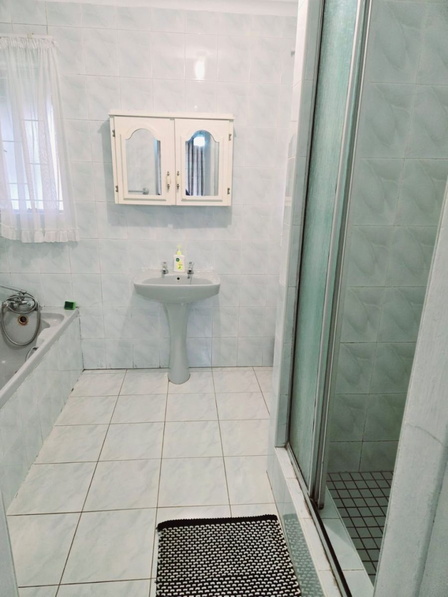 To Let 1 Bedroom Property for Rent in Belvedere KwaZulu-Natal