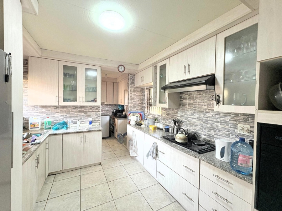 3 Bedroom Property for Sale in Sunnyridge KwaZulu-Natal