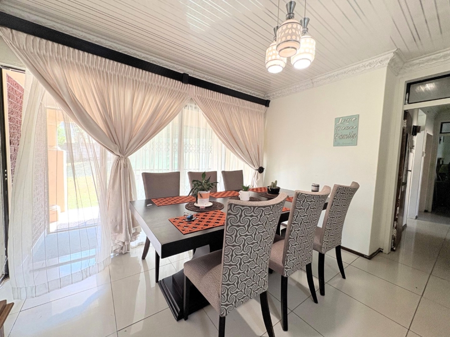 3 Bedroom Property for Sale in Sunnyridge KwaZulu-Natal