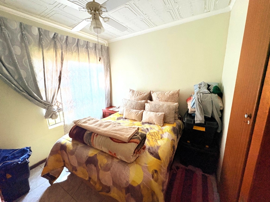 3 Bedroom Property for Sale in Sunnyridge KwaZulu-Natal