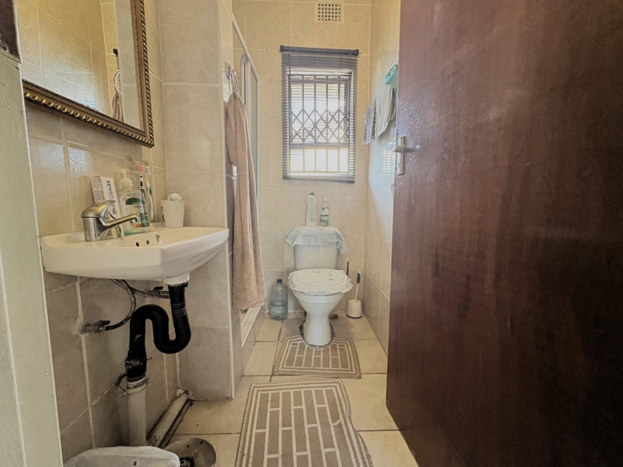 3 Bedroom Property for Sale in Sunnyridge KwaZulu-Natal