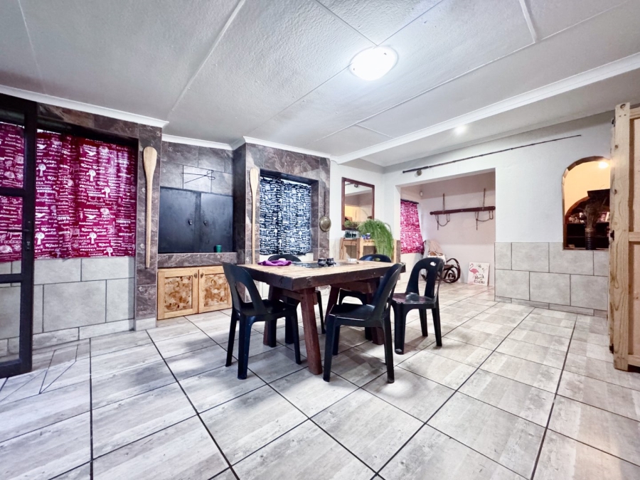 4 Bedroom Property for Sale in Sunnyridge KwaZulu-Natal