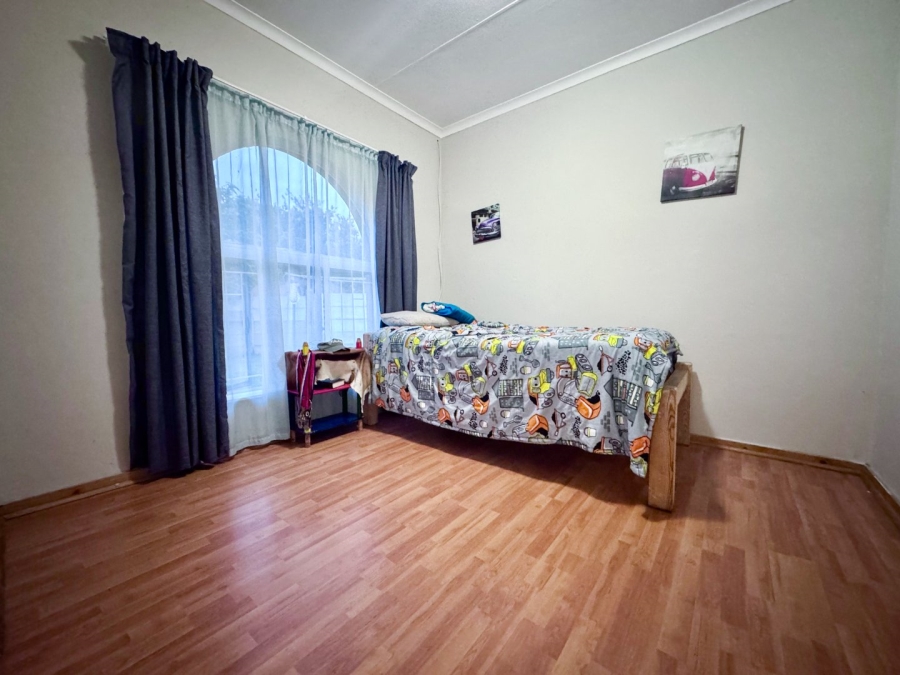 4 Bedroom Property for Sale in Sunnyridge KwaZulu-Natal